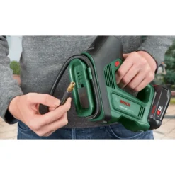 Akkupumppu Bosch UniversalPump Set 18V 2,0Ah