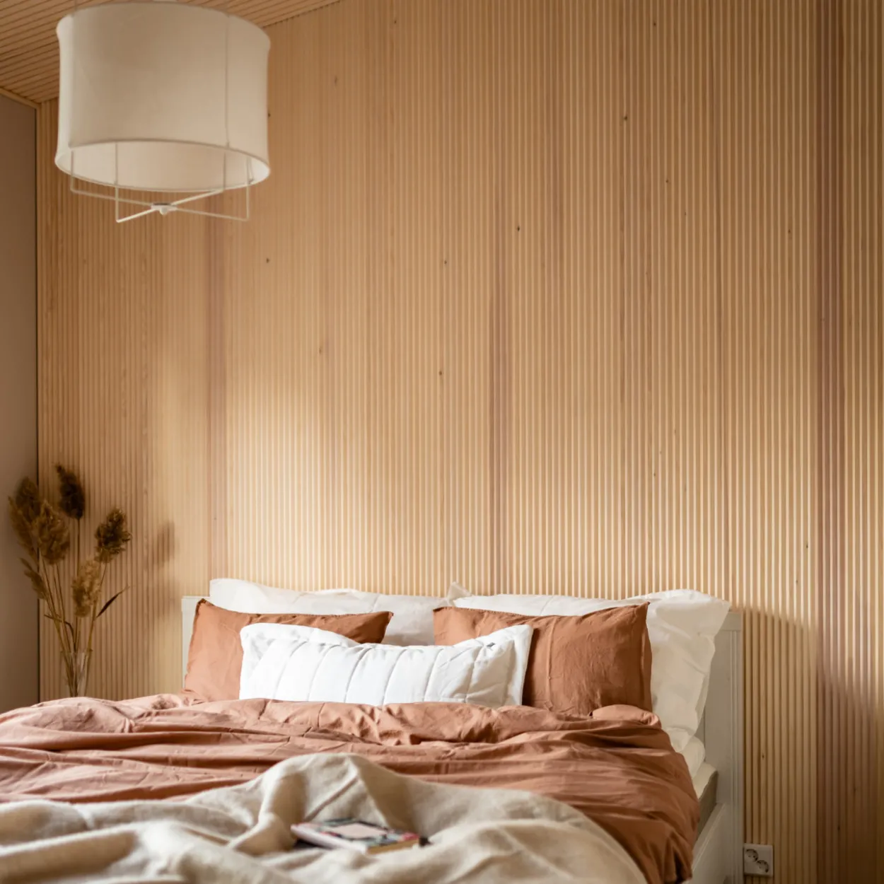 Dyyni-paneeli Cent 15x90x3300, Mänty, Valkolakattu, 5 kpl