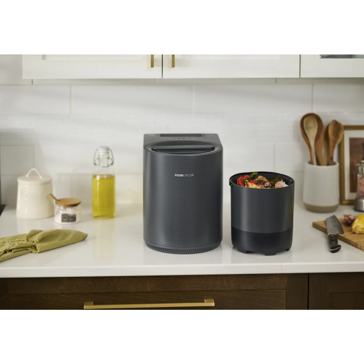 Keittiön ruokajätteen kierrätyskone FoodCycler Eco 3 musta