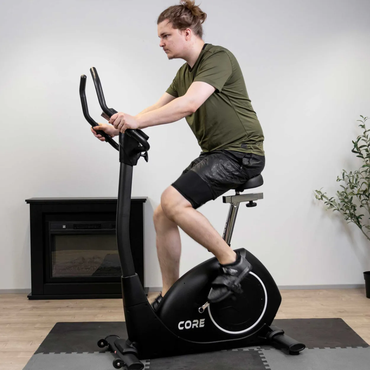 Kuntopyörä Core 1200