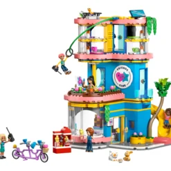LEGO Friends 42689 Heartlake Cityn ystävysten kerhotalo
