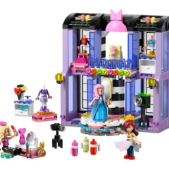 LEGO Friends 42685 Heartlake Cityn muotinäytös
