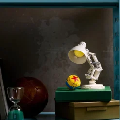 LEGO Ideas 21357 Disney Pixar Luxo Jr.