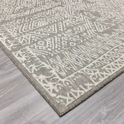 Matto Village's 160 x 230 cm Friida ruskea