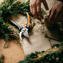 Oksasakset Fiskars Solid, ohileikkaava, L, P341