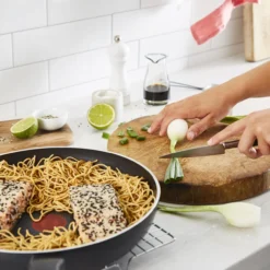 Paistinpannu Tefal 28 cm Family Cook