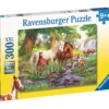 Palapeli Ravensburger Horses By The Stream 300 palaa