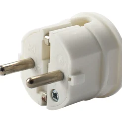 Pistoke IP20 maadoitettu valkoinen
