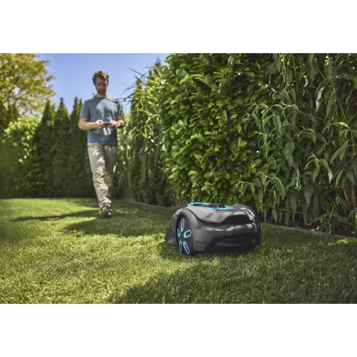 Robottiruohonleikkuri Gardena smart SILENO sense 400, rajalangaton
