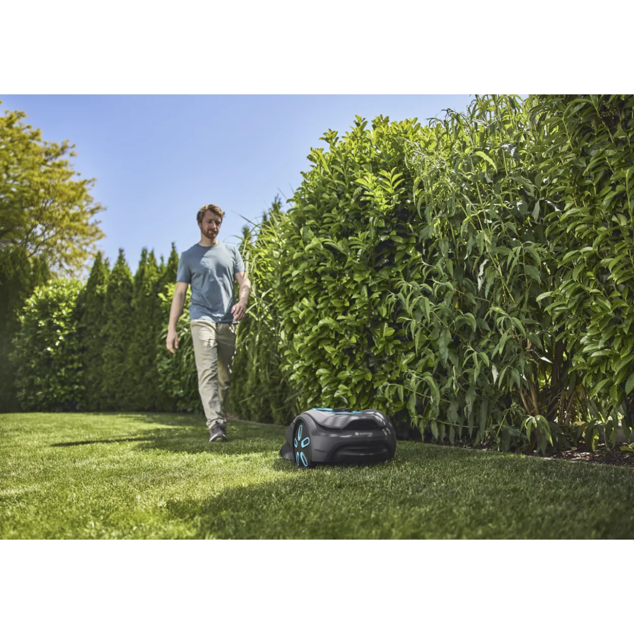 Robottiruohonleikkuri Gardena smart SILENO sense 400, rajalangaton