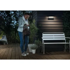 Seinävalaisin Philips Bustan 2 x 4,5 W, liiketunnistimella