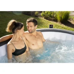 Ulkoporeallas Bestway Lay-Z-Spa Mauritius AirJet, 5-7 hengelle