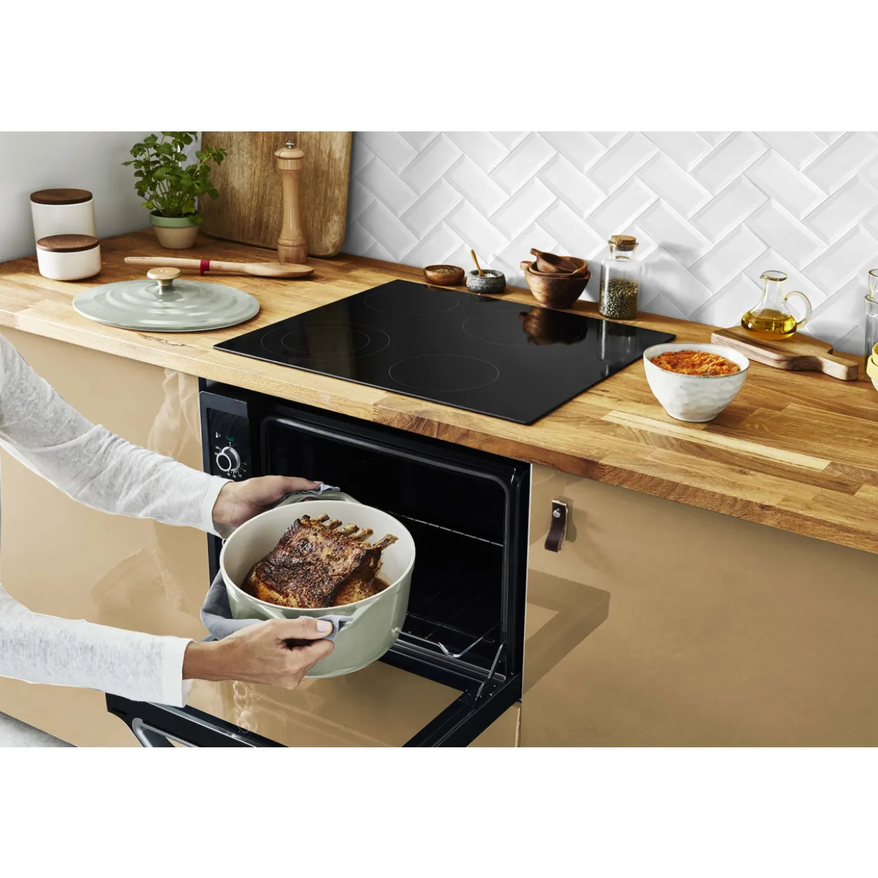 Valualumiinipata Tefal 5,7 l Air ovaali