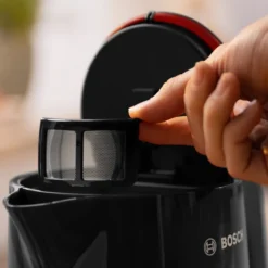 Vedenkeitin Bosch MyMoment 1,7 l, musta