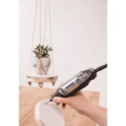 Yleistarvikesarja Dremel 681 puuntyöstö