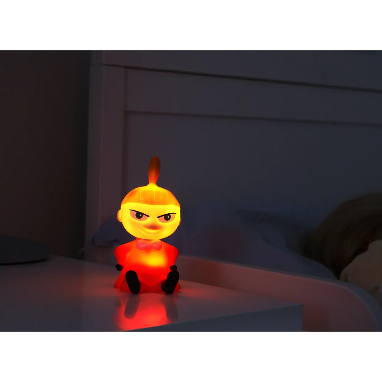 Yövalo Muumi Pikku Myy S lahjarasiassa